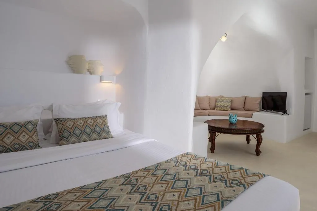 Room, Kamares Apartments, Santorini