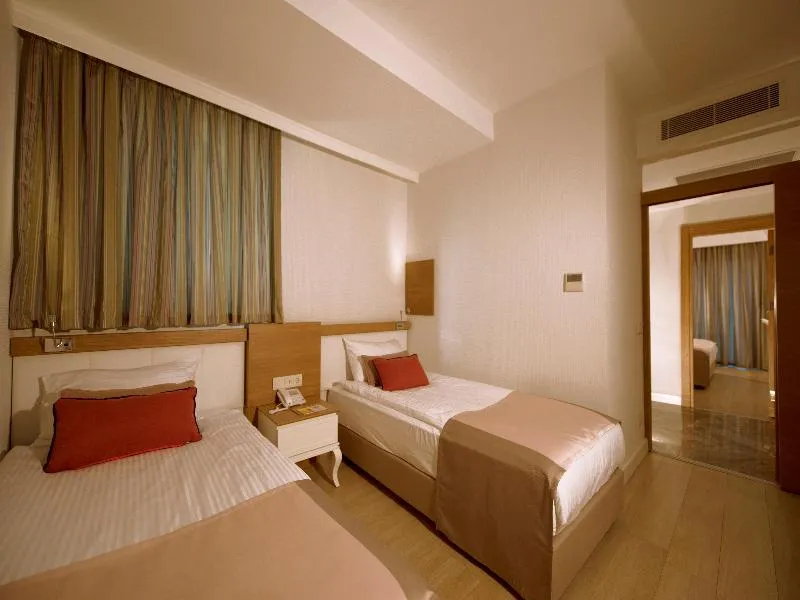 FAMILY ROOM SIDE SEA VIEW Room, Port Nature Luxury Resort Hotel & Spa, Antalya