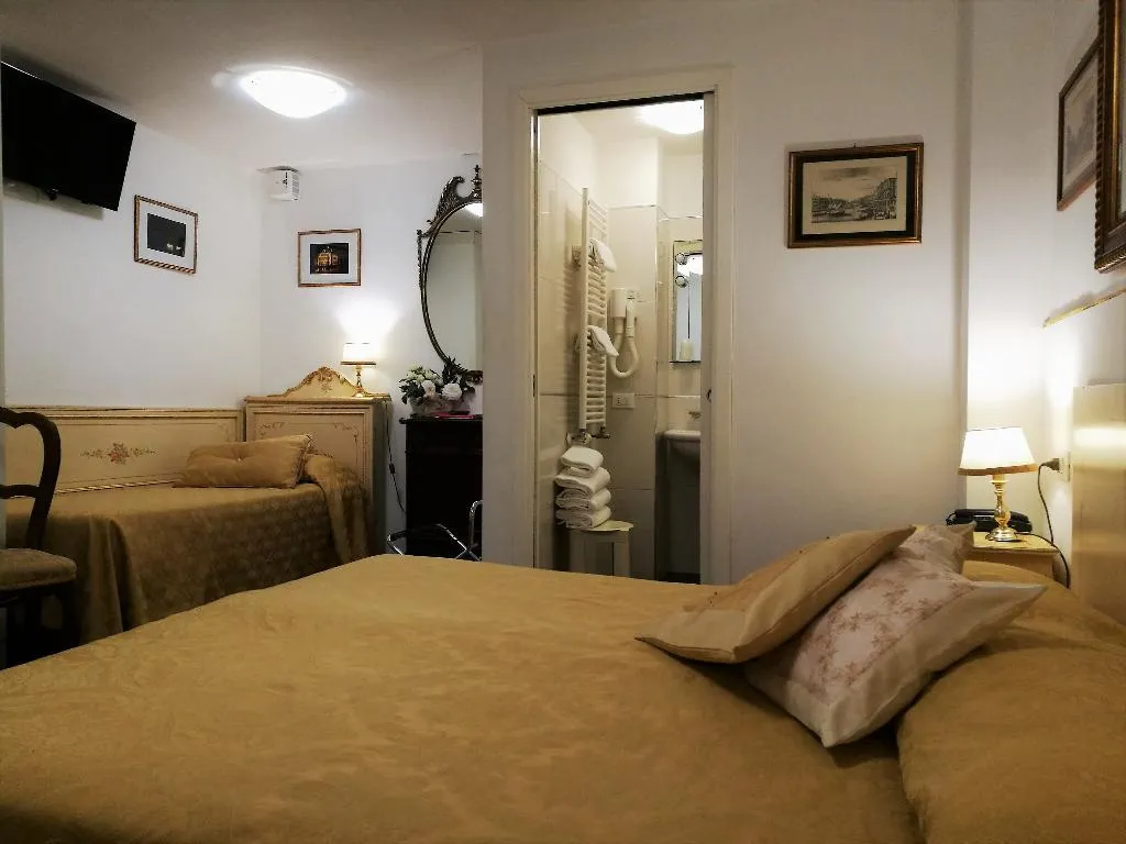 TRIPLE STANDARD Room, Mignon, Venice