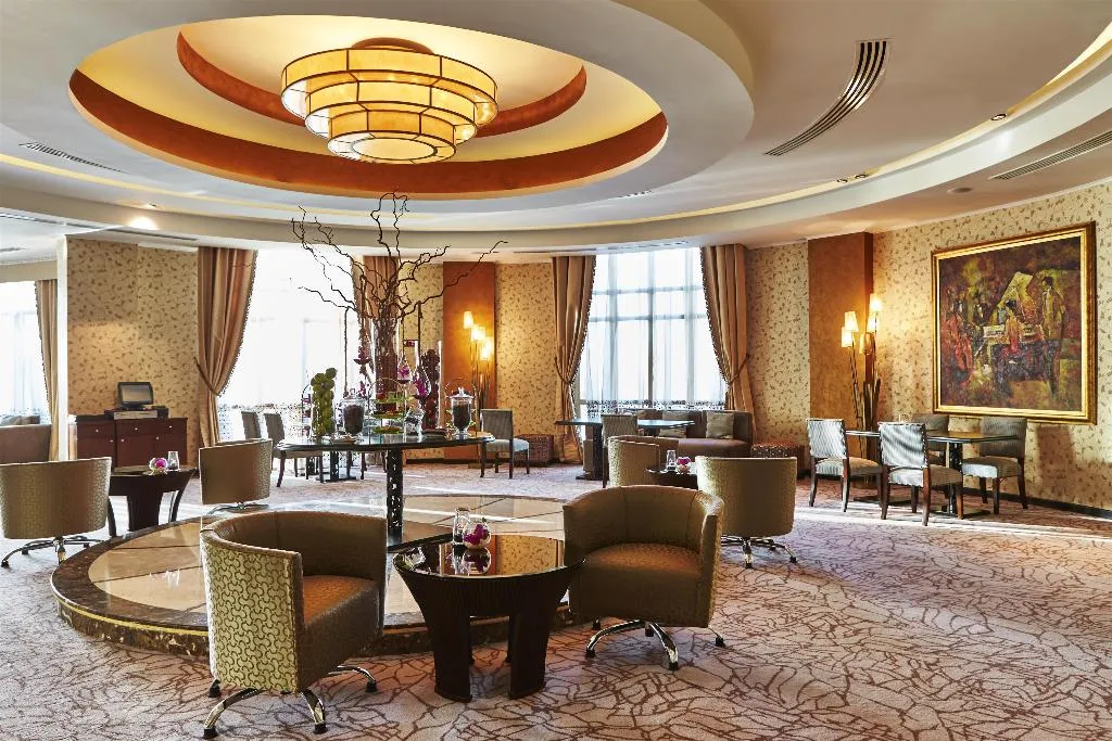Restaurant, Kempinski Palace Cairo, Cairo