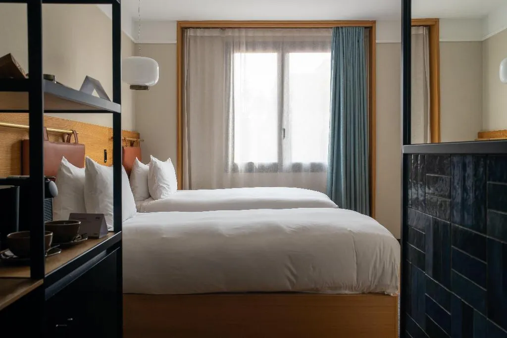 FAMILY ROOM STANDARD Room, Kimpton Vividora Hotel, Barcelona