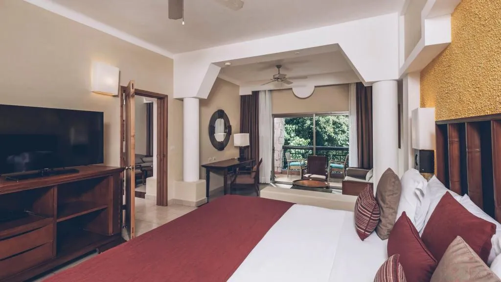 FAMILY ROOM STANDARD Room, Iberostar Selection Paraiso Maya Suites AI, Cancun Area