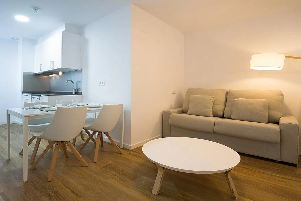 Room, Apartamentos La Bolsa 4, Madrid