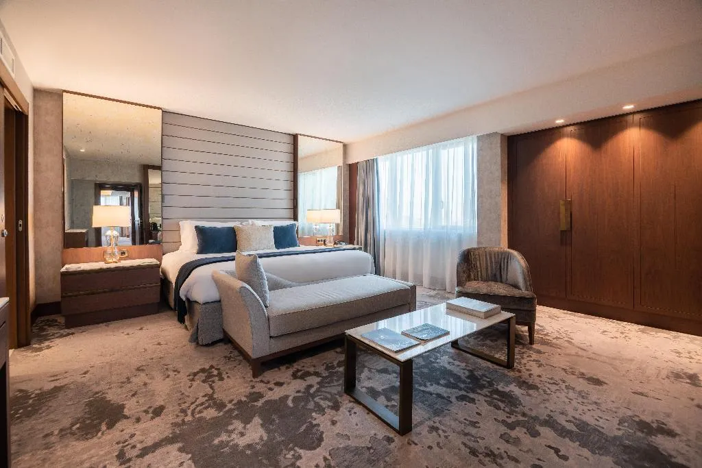 SUITE PRESTIGE Room, InterContinental Lisbon, Lisbon