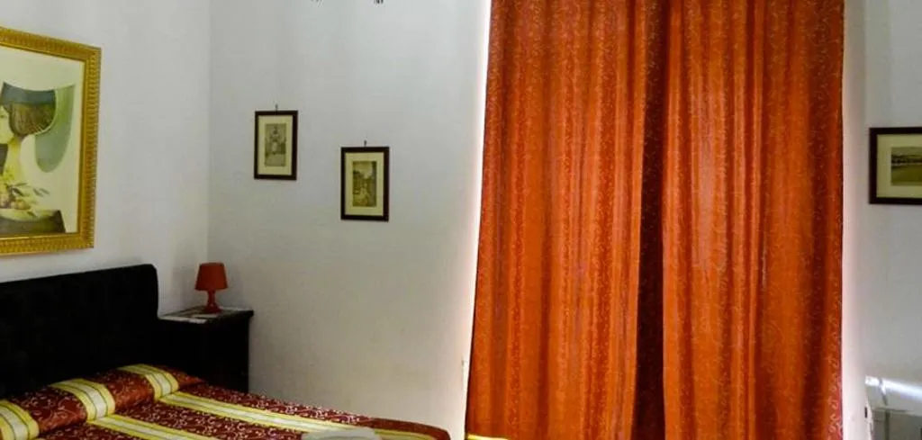 Room, Crispi Rooms, Catania