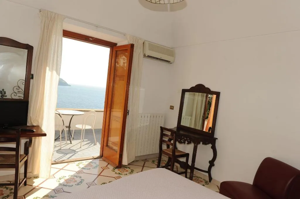 Room, Hotel Dimora Fornillo, Naples