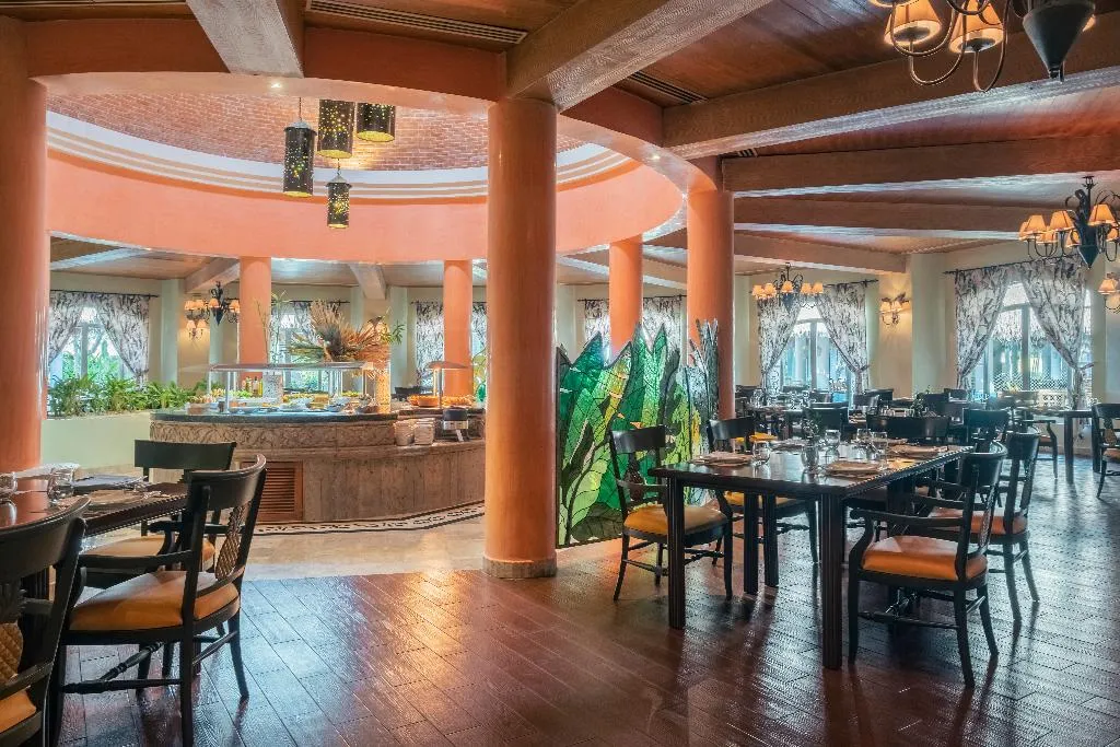 Restaurant, Iberostar Waves Paraiso del Mar All Inclusive, Cancun Area