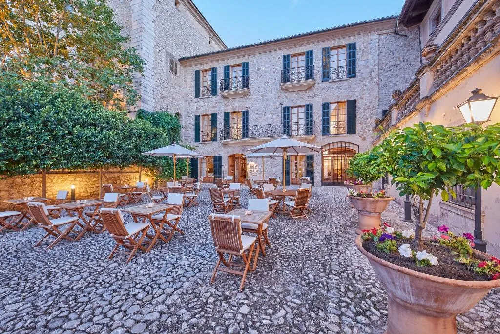 Terrace, Cas Comte Petit Hotel & Spa, Majorca