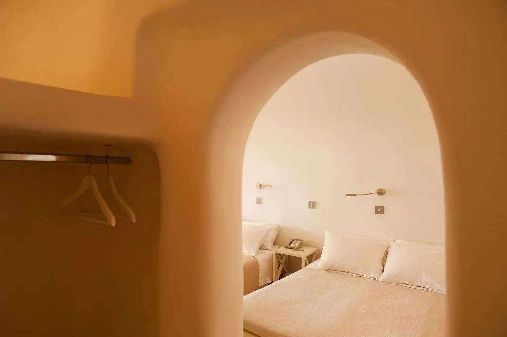 SUITE HONEYMOON Room, Kapari Natural Resort - member of Unique Lodges Na, Santorini