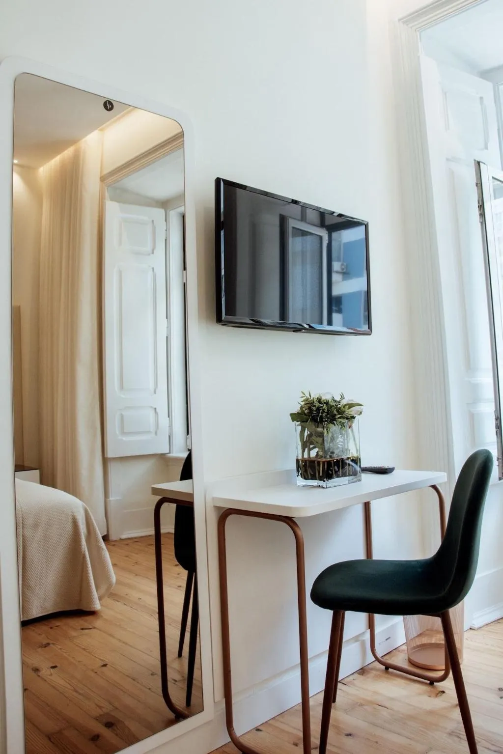Room, Le Premier Lisbon Suites, Lisbon
