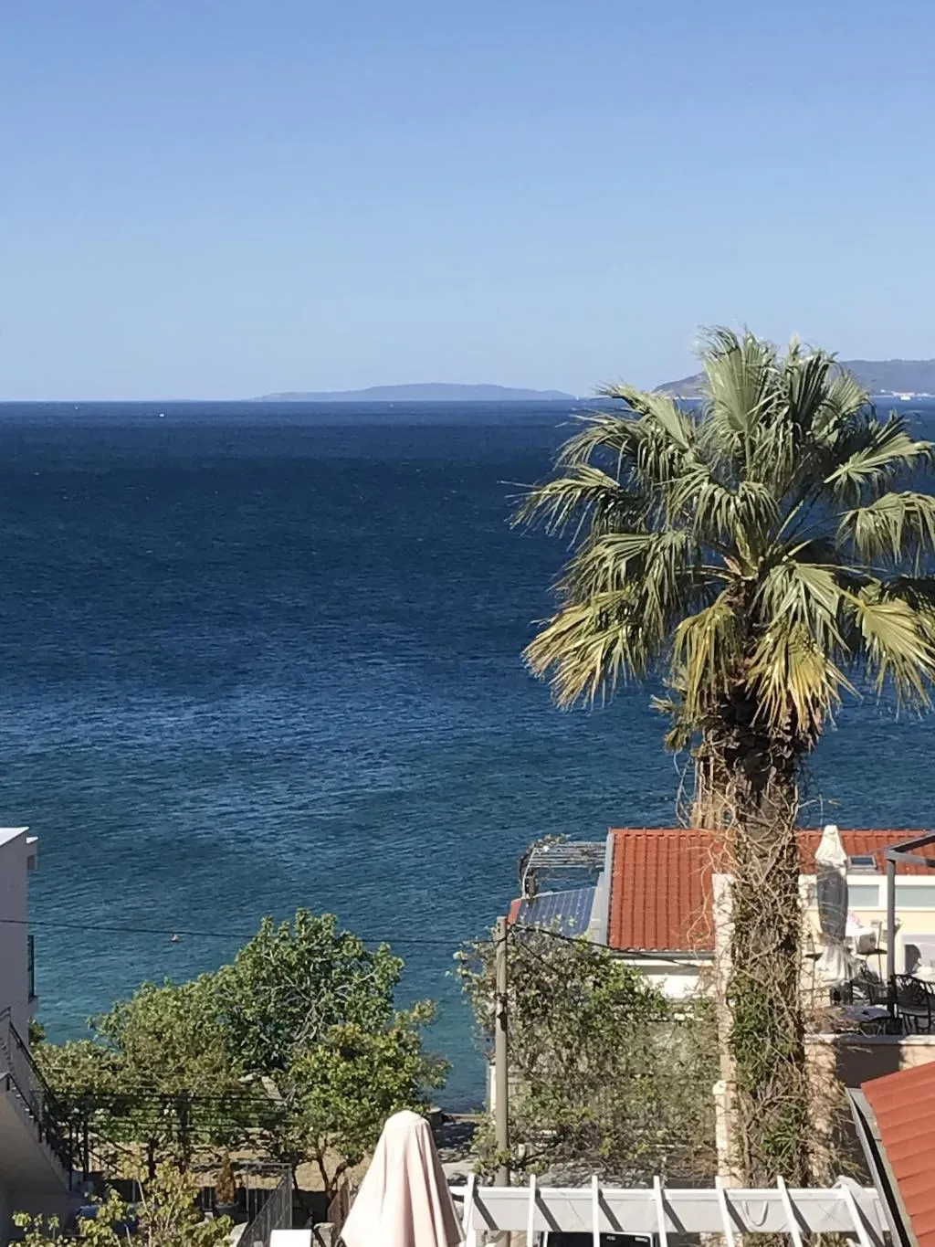 Room, Pink Inn, Split