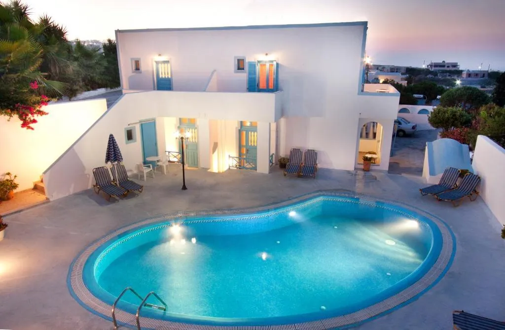 Pool, villa pelekanos santo, Santorini