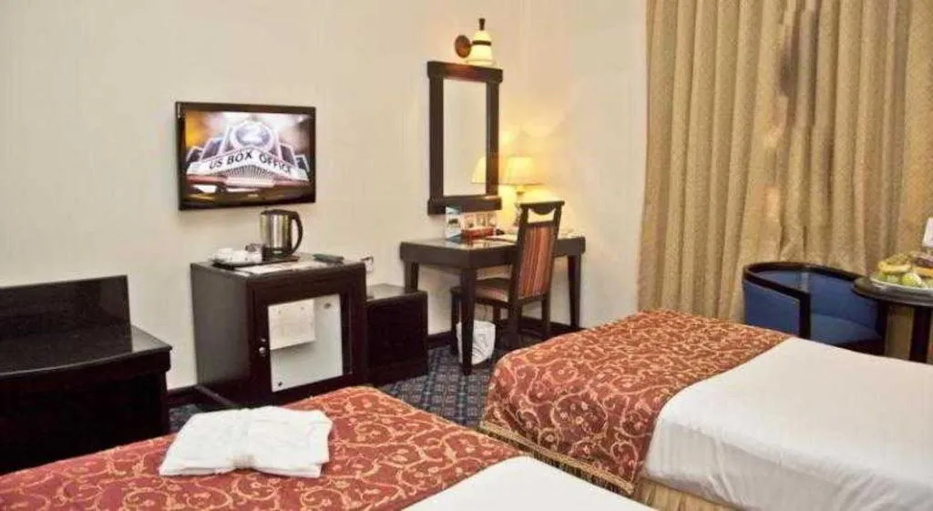 Double or Twin STANDARD Room, Regent Beach Resort Jumeirah, Dubai