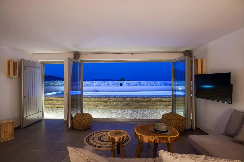 VILLA SUPERIOR WITH PRIVATE POOL Room, Myconian Platinum Villa, Mykonos