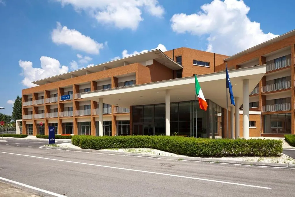 General view, Inn Naples Airport, Naples
