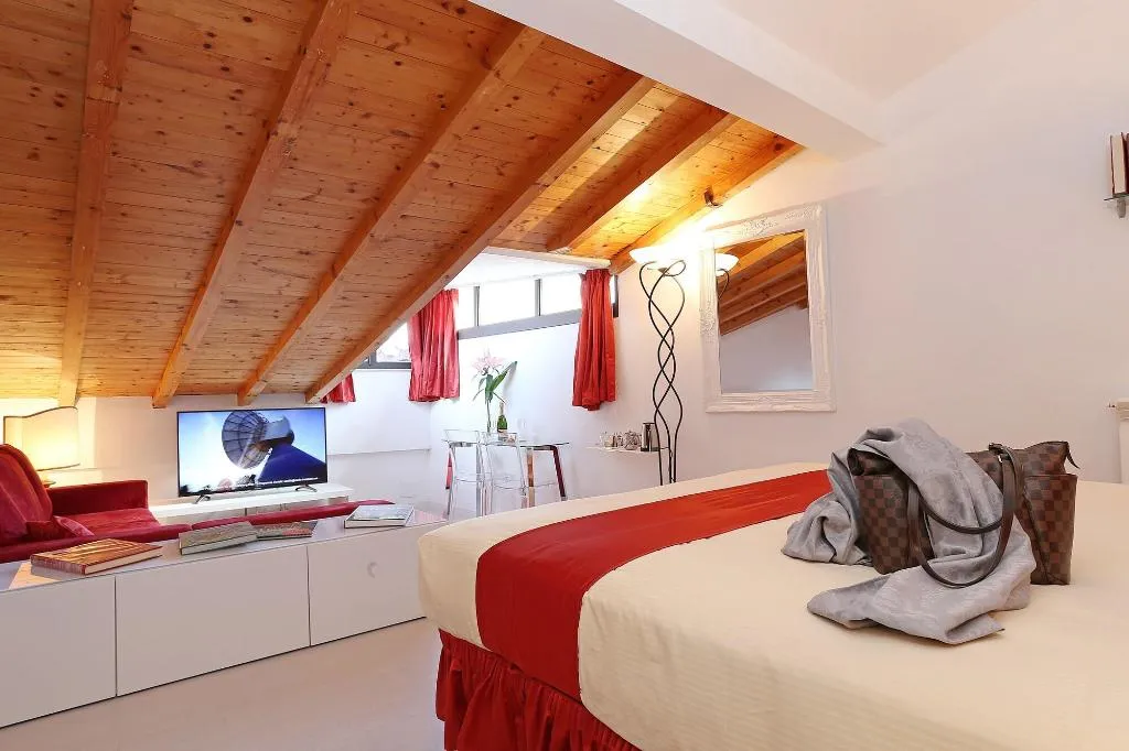 Room, Myrome Navona, Rome