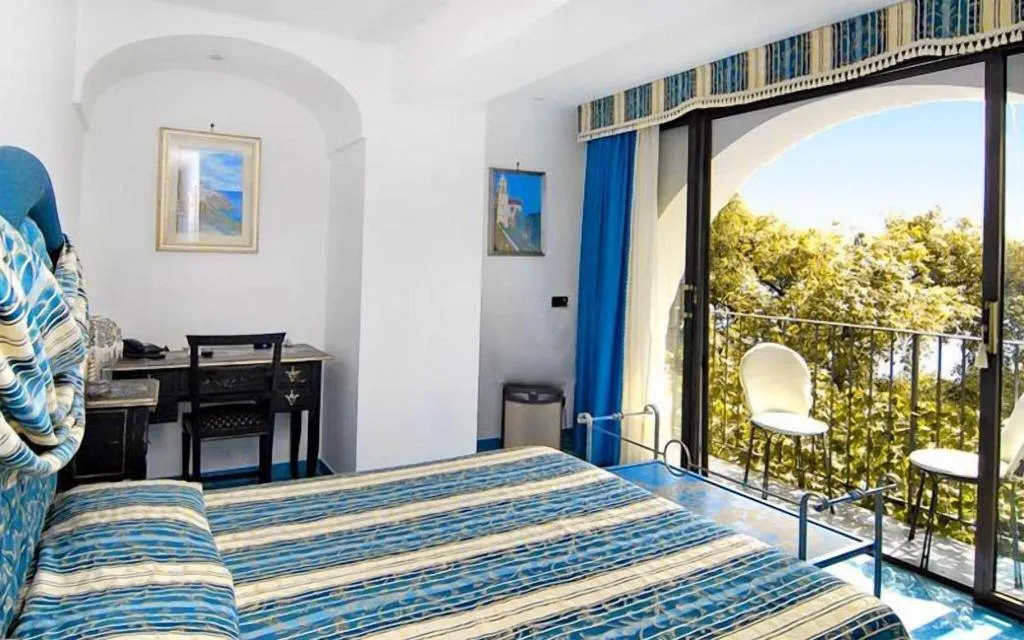 DOUBLE CLASSIC SEA VIEW Room, La Conca Azzurra, Naples