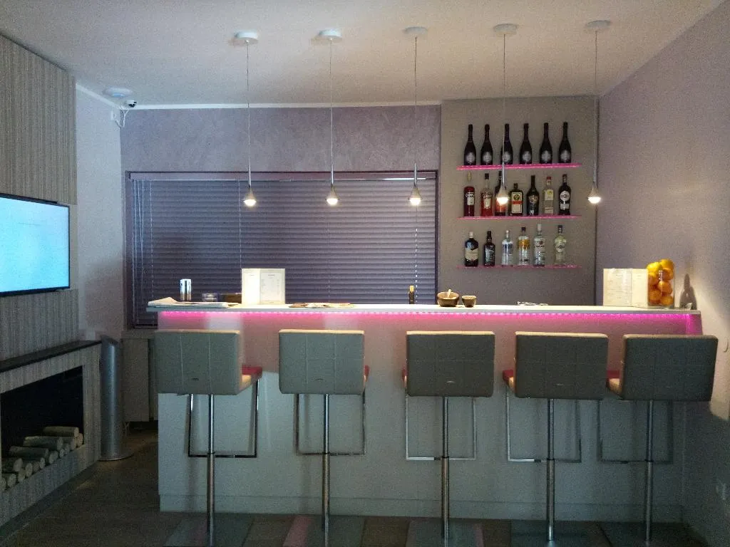 Bar, New Orly, Alghero
