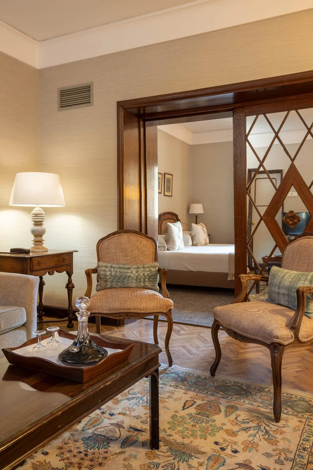 JUNIOR SUITE ONE BED Room, Lisboa Plaza, Lisbon
