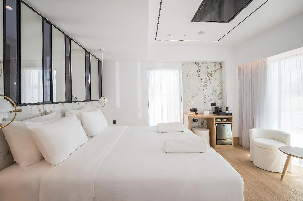 SUITE DELUXE Room, Ethereal White Resort, Crete