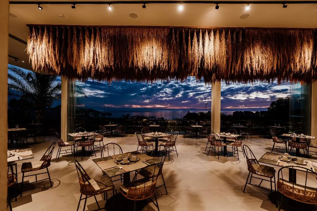 Restaurant, Cavo Zoe Seaside Hotel, Cyprus