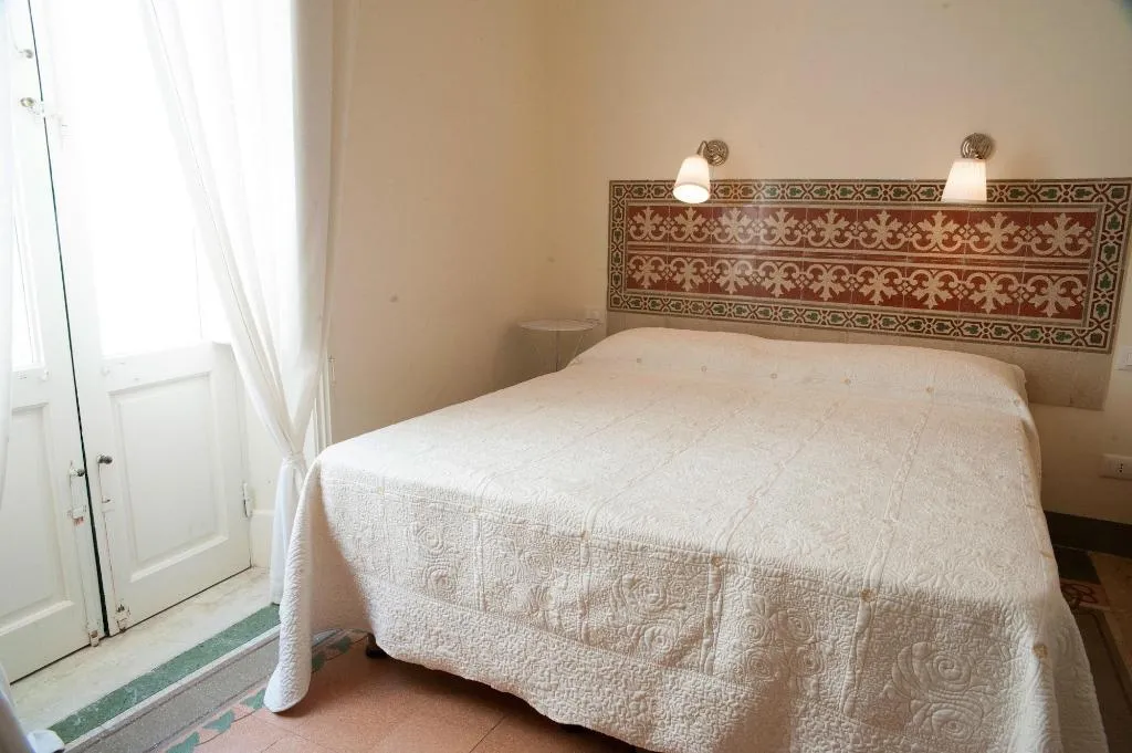 Room, B&B Trapani Granveliero, Palermo
