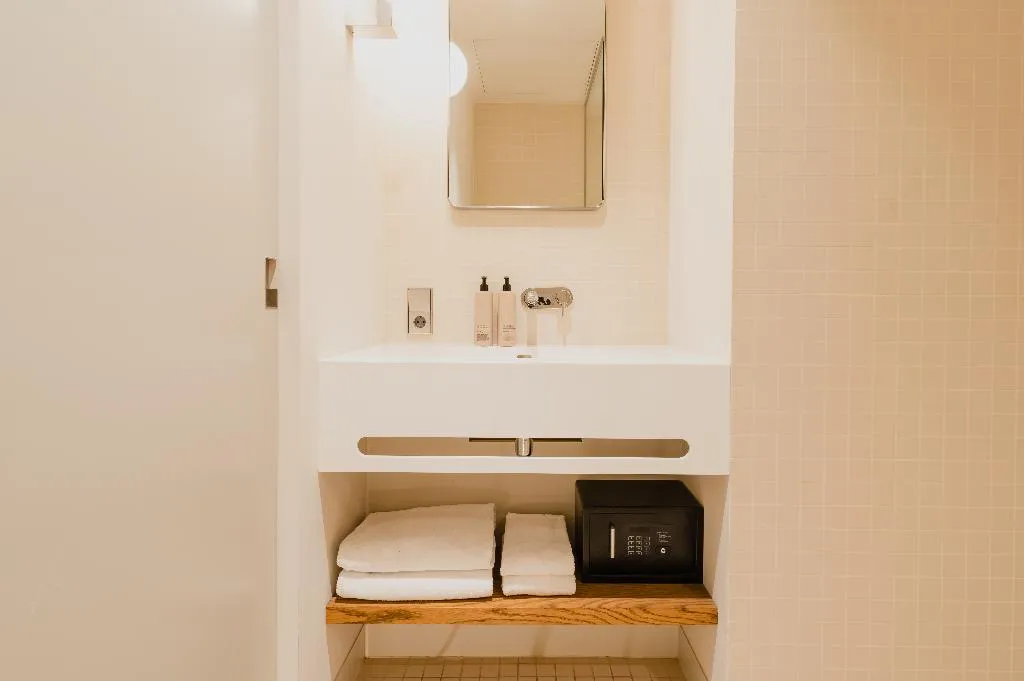 DOUBLE ECONOMY Room, Hotel Pontsteiger, Amsterdam
