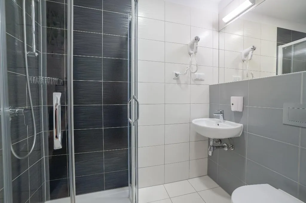 TWIN DELUXE Room, Hostel Premium Kraków, Krakow