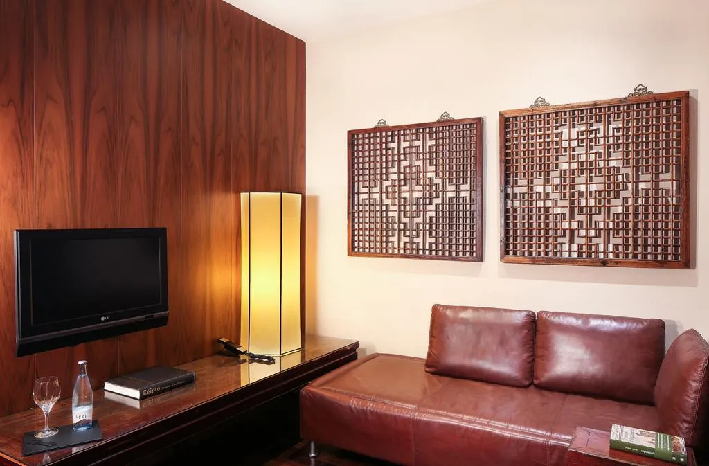 DOUBLE SINGLE USE DELUXE Room, Gran Derby Suites, Barcelona