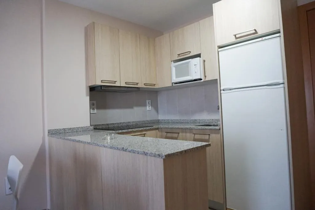 APARTMENT CAPACITY 3 ONE BEDROOM Room, Iris, Valencia