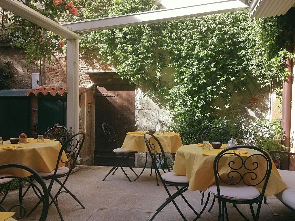Terrace, 3749 Ponte Chiodo Guest House, Venice