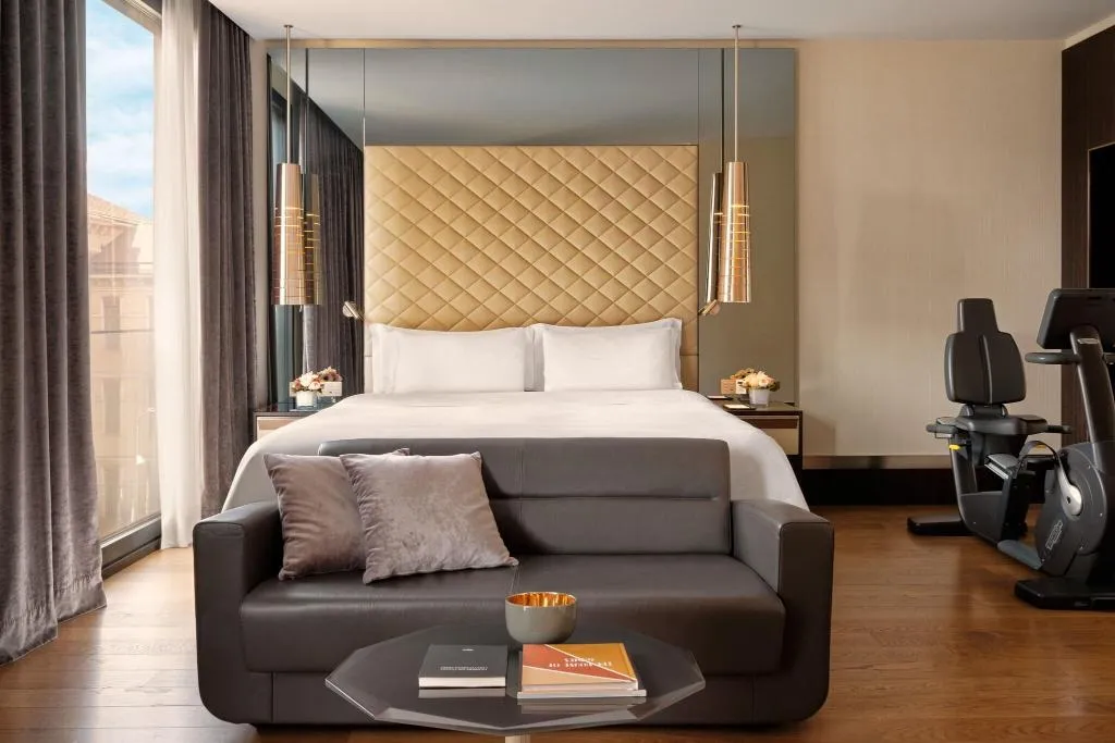 Room, Excelsior Hotel Gallia, a Luxury Collection Hotel, Milan