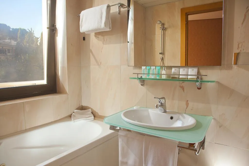TRIPLE CLASSIC Room, Polo, Rome