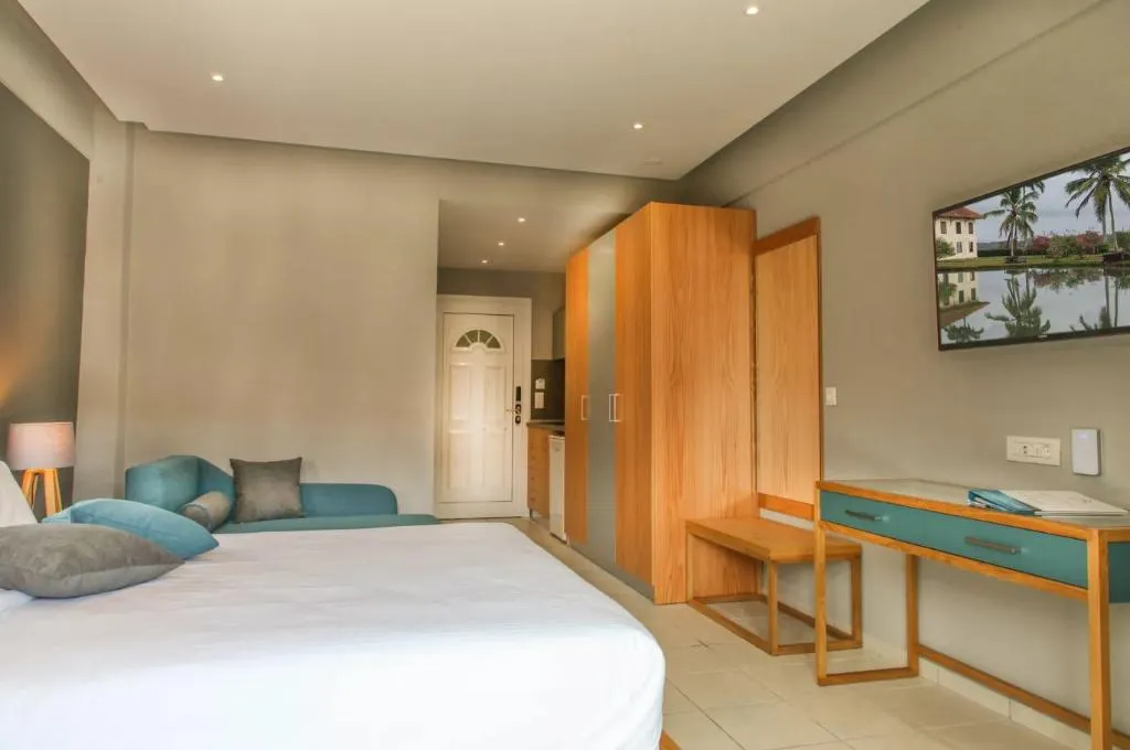 STUDIO DELUXE POOL VIEW Room, Royal Hotel and Suites, Halkidiki