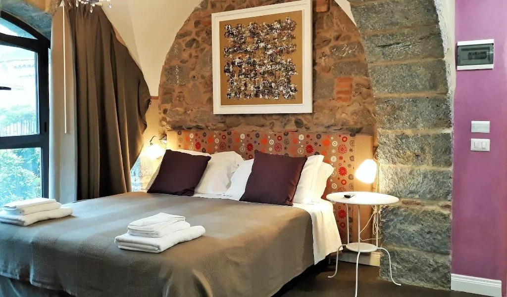 Room, La Corte Dei Limoni, Catania