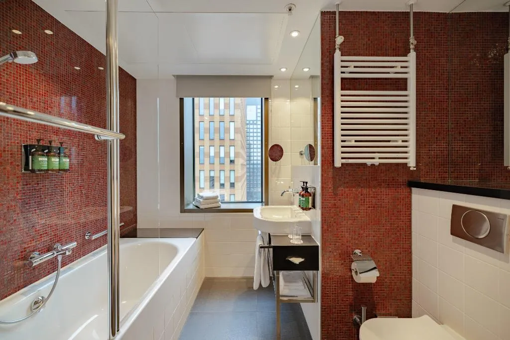 DOUBLE KING SIZE BED Room, Crowne Plaza Amsterdam-South, Amsterdam