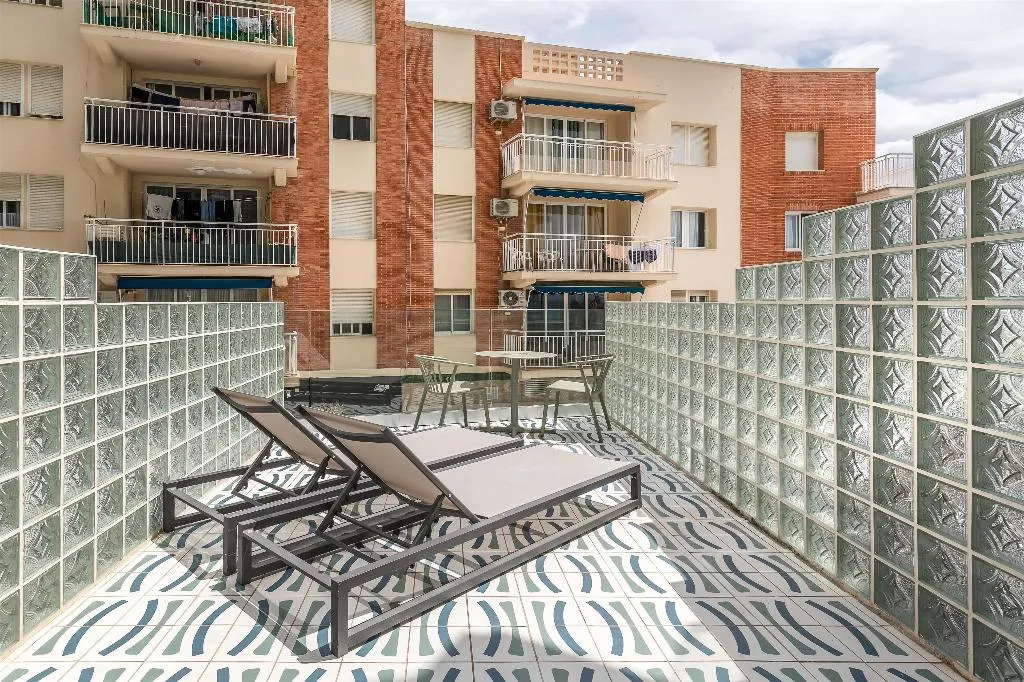Room DELUXE SIDE SEA VIEW Room, Barcelo Benidorm Beach - Adults Recommended, Costa Blanca