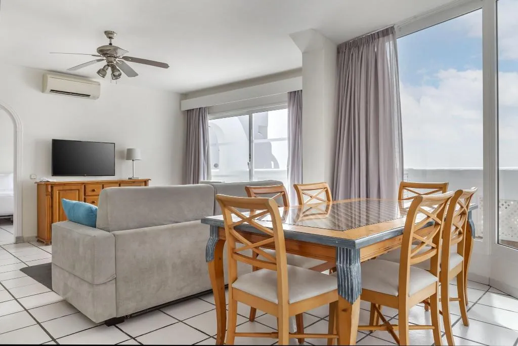 APARTMENT THREE BEDROOMS Room, Santa Barbara Golf & Ocean Golf Club, Tenerife