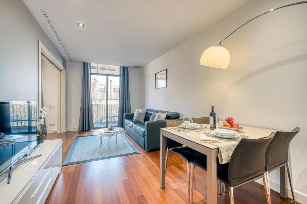 APARTMENT CAPACITY 4 ONE BEDROOM Room, Paseo de Gracia Bas Apartments By Aspasios, Barcelona