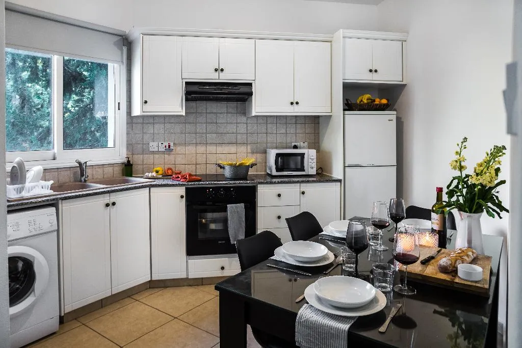 APARTMENT TWO BEDROOMS ONE BATHROOM Room, Artemis Cynthia Complex, Cyprus