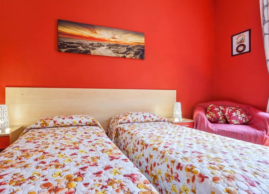 Room, Music Guesthouse Bed And Breakfast, Naples