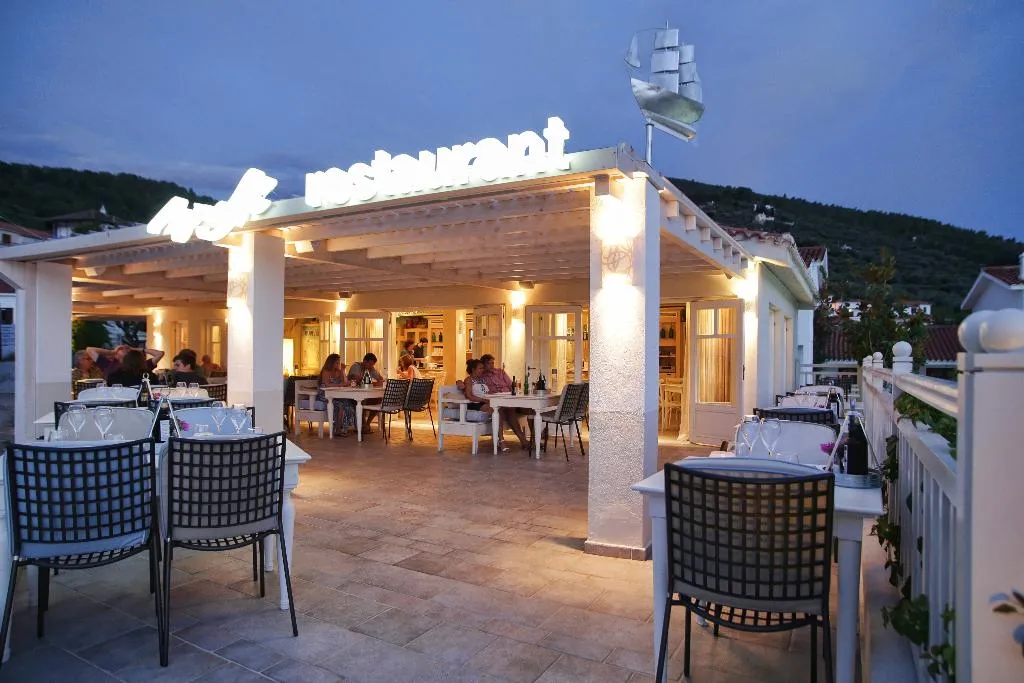 Restaurant, Skopelos Village Hotel, Skiathos