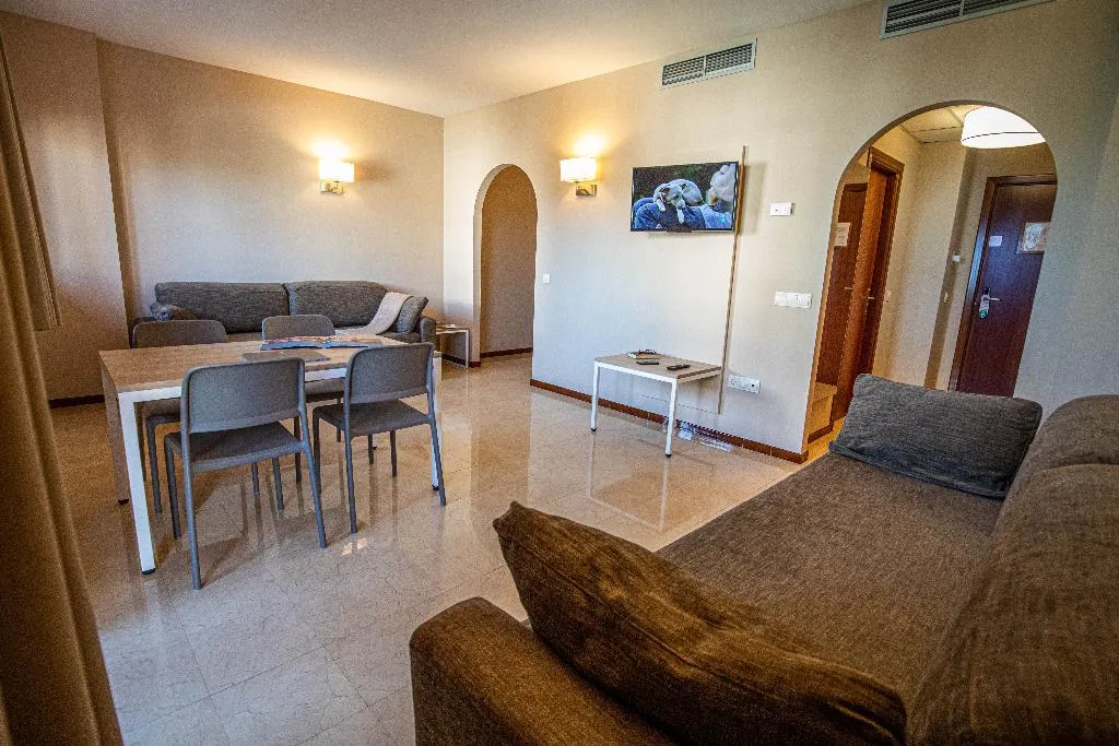 APARTMENT CAPACITY 6 TWO BEDROOMS Room, Ilunion Miramar, Costa Del Sol