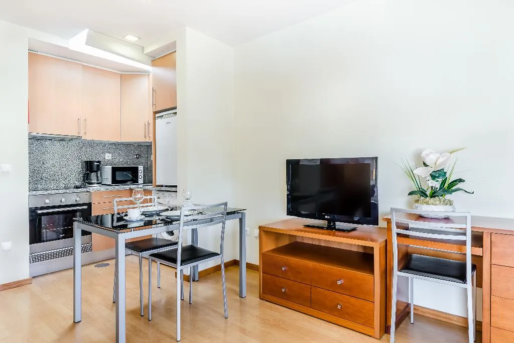 Room, RS Porto Flats, Porto