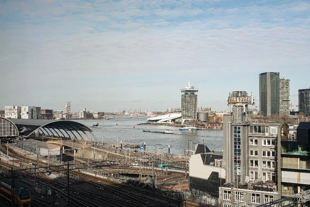 DOUBLE WITH VIEWS Room, DoubleTree by Hilton Amsterdam Centraal Station, Amsterdam