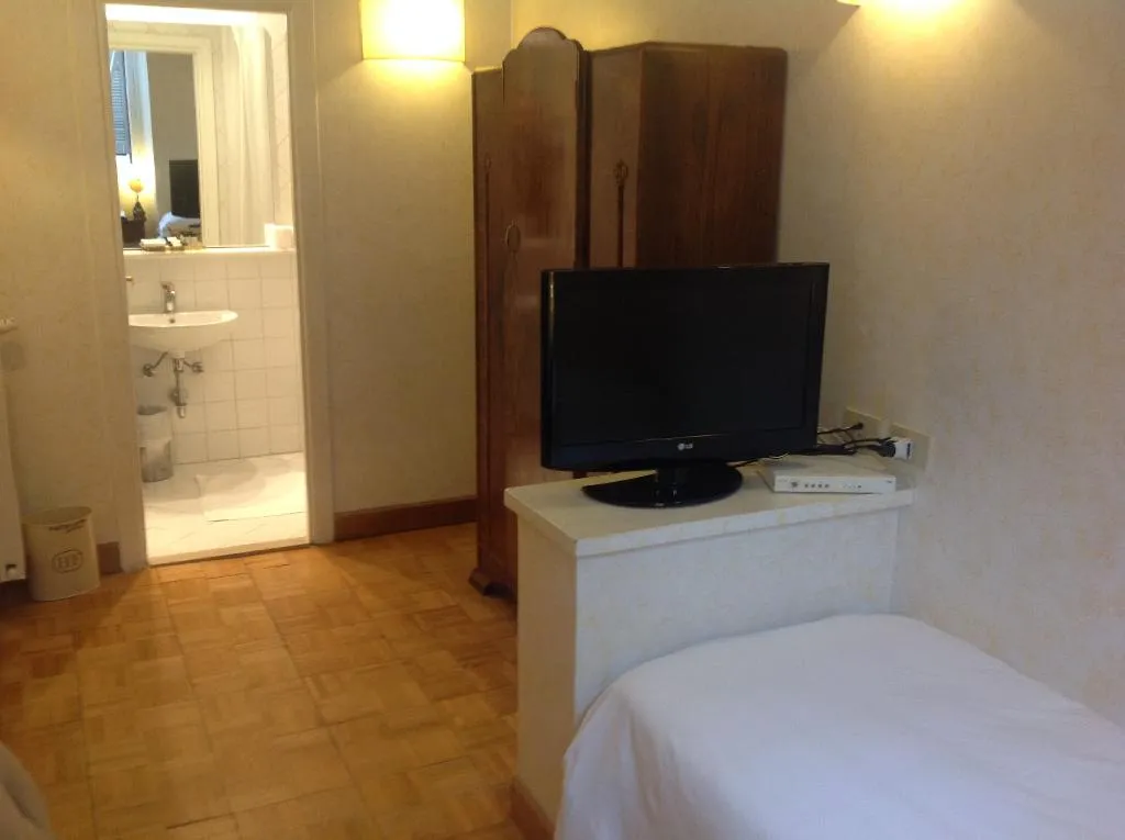 SINGLE STANDARD Room, Hotel Fontana, Rome