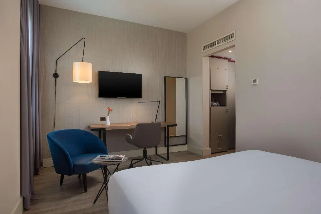 DOUBLE SINGLE USE STANDARD Room, NH Palermo, Palermo