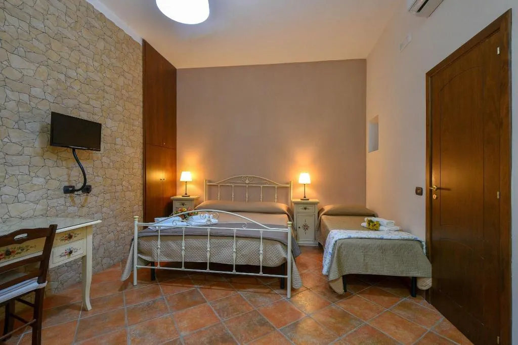 Room, B&B Rabaté, Catania