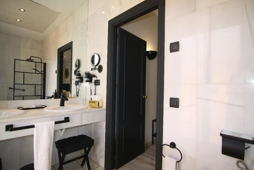 DOUBLE STANDARD Room, San Gil, Seville