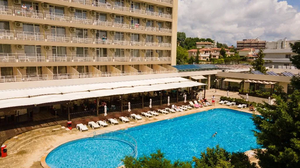 Pool, Detelina, Varna